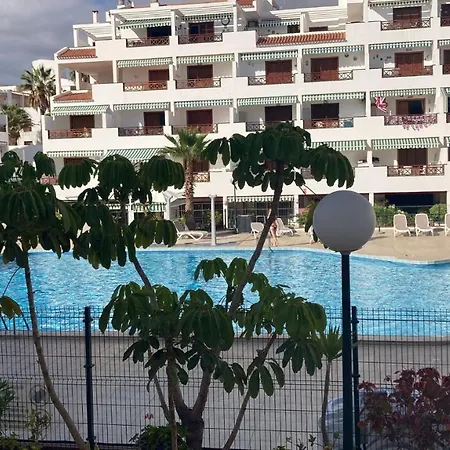 Victoria Court 2, Cristianos Apartment *