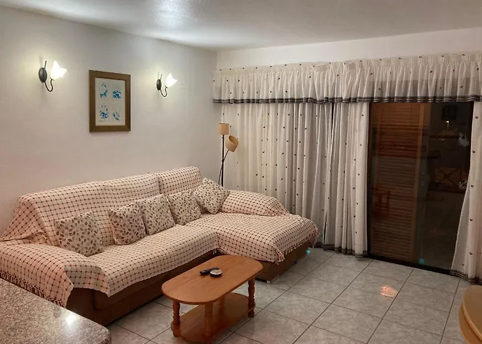 Victoria Court 2, Cristianos Guincho (Tenerife)